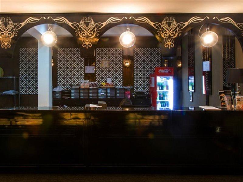 Q Hotel Бангкок Экстерьер фото