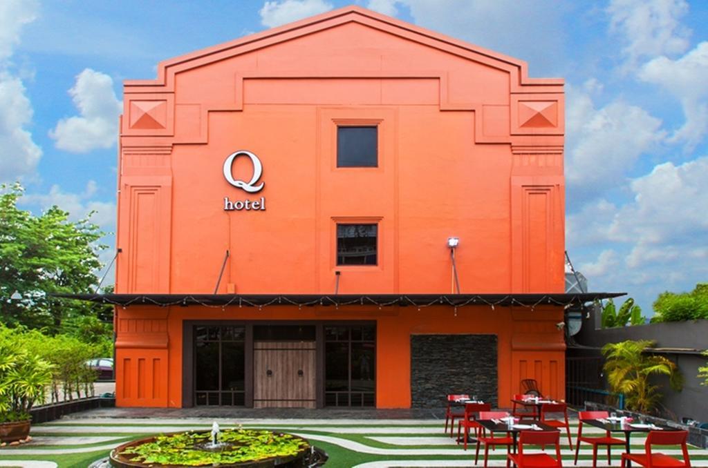 Q Hotel Бангкок Экстерьер фото