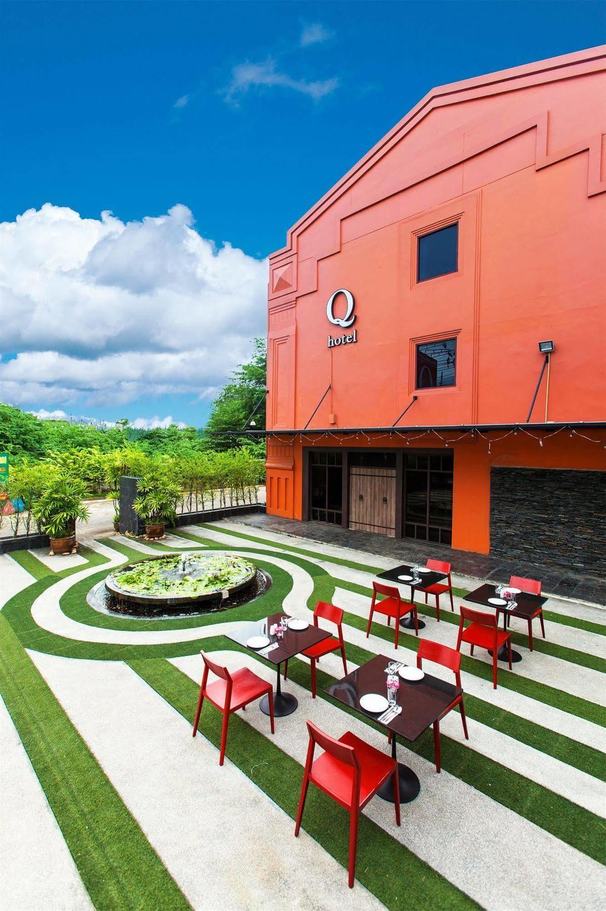 Q Hotel Бангкок Экстерьер фото